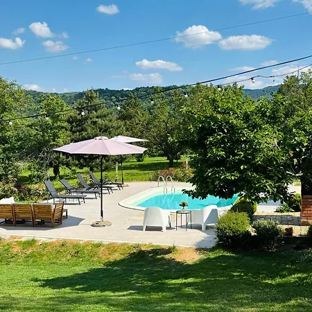 Fruska Pool House Holiday home *