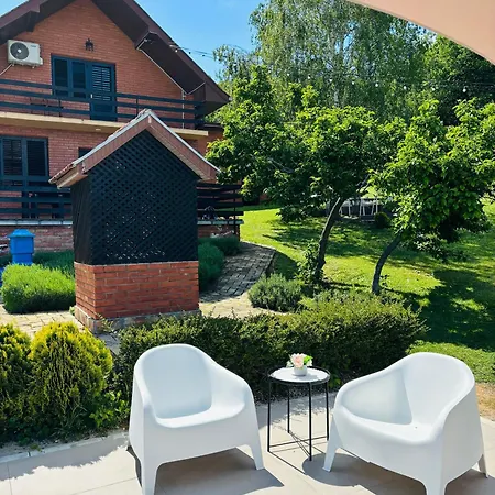 Fruska Pool House * Sremska Kamenica