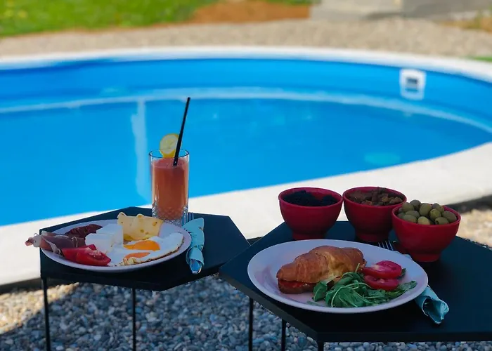 Fruska Pool House 別荘 *