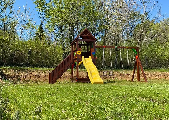 Fruska Pool House * Kamanc