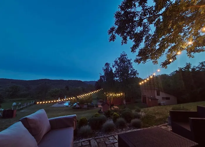 別荘 Fruska Pool House