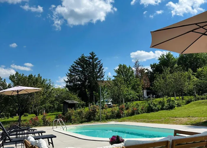 別荘 Fruska Pool House